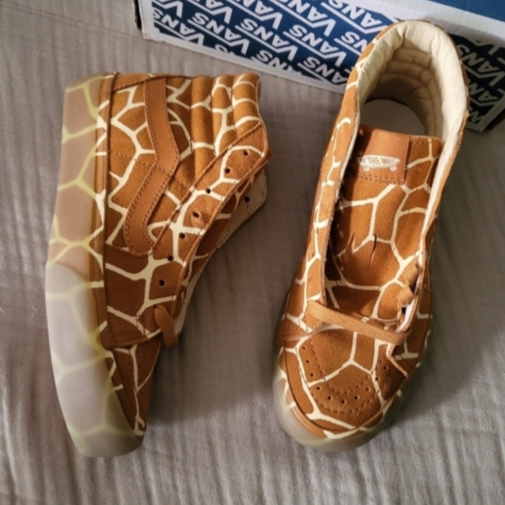Vans Sk8 Hi Vault LX Women 5 Giraffe Print VNOA4CS52V3 Orange Brown 022025 - Picture 2 of 9